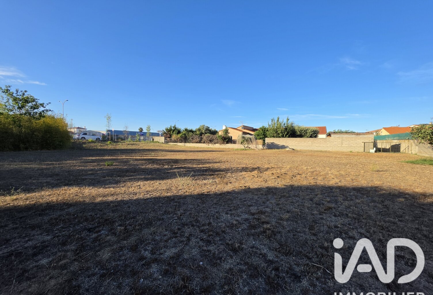 Vente Terrain à bâtir 2 000 m&sup2; — photo 1