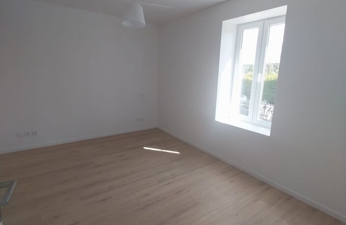 Location Appartement 3 pièces — photo 2