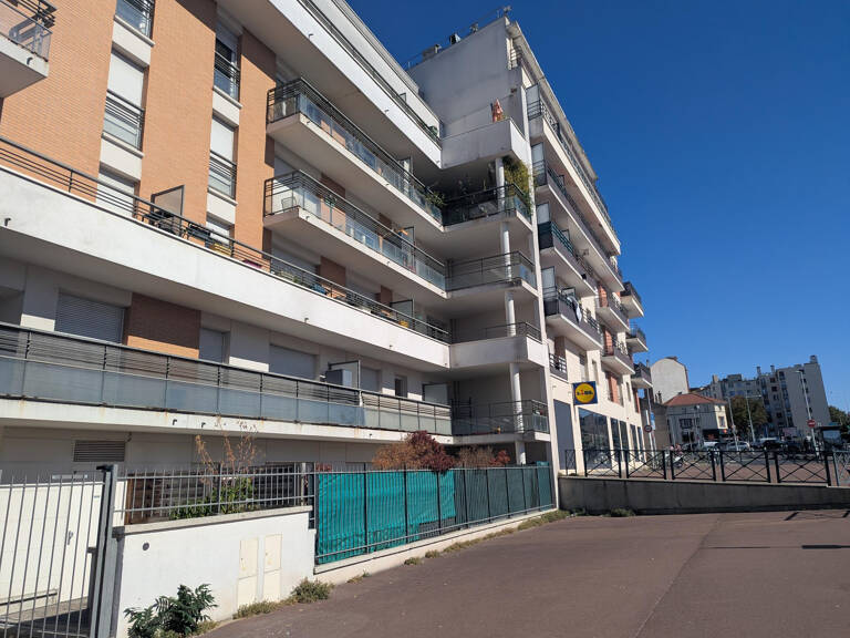 Appartement T1 de 34 m2 avec grande terrasse situé à Nanterr — photo 1