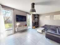 Maison mitoyenne T4  92 m²  Jardin, garage et terrasse — photo 3