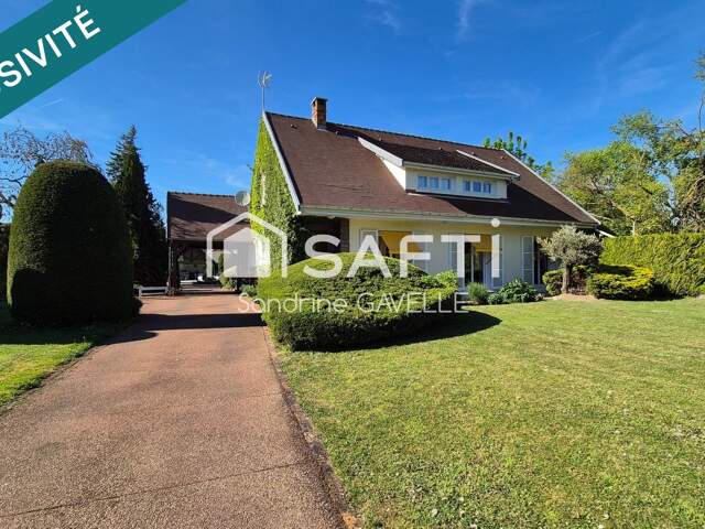 Propriété familiale avec piscine à Torvilliers — photo du bien