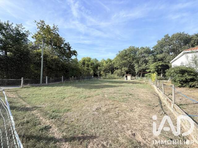 Vente Terrain 740 m&sup2; — photo du bien