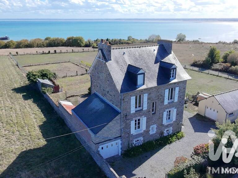 Vente Maison/villa 8 pièces — photo 1