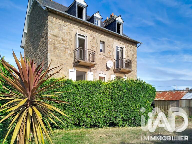 Vente Maison/villa 8 pièces — photo 1