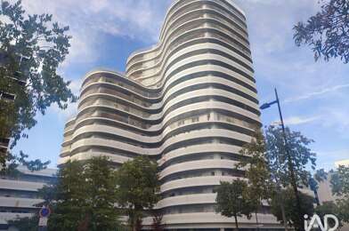 Appartement 3 pièces 972 €