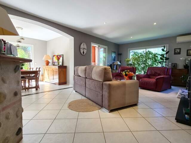 Vente Maison/villa 4 pièces — photo du bien