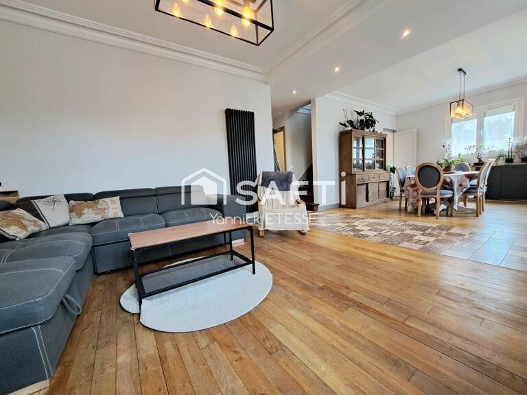 VIARMES  Maison en pierre de taille refaite et prête à vivre 131 m2 au sol  4 chambres  garage sous-sol et terrain 1 006 M² — photo 1