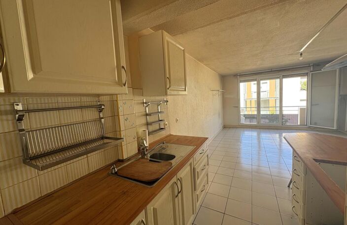 T2 48 m2 hyper centre Aucamville - Balcon et parking privatif — photo 2