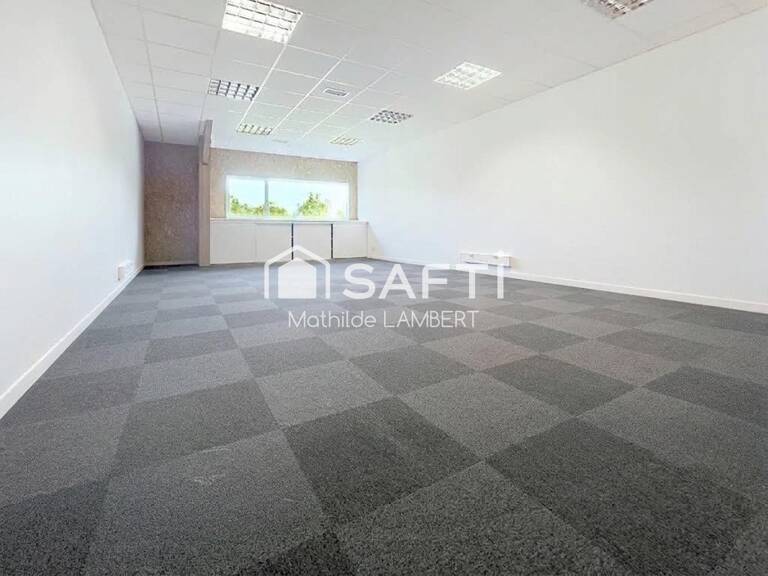 À louer  Bureau de 53.5 m² à Pontchâteau — photo 1