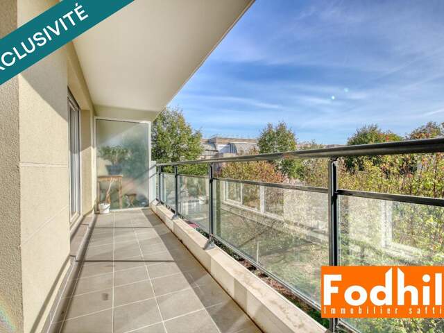 Appartement 3 pièces de 63 m²- au 2éme étage avec ascenseur- Balcon- Box et cave. — photo du bien