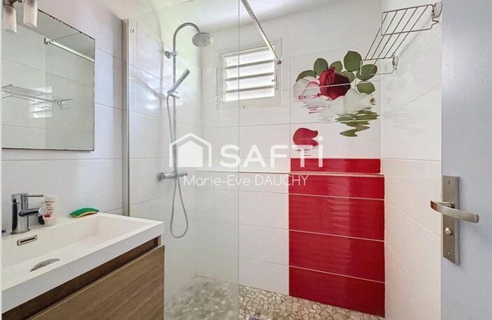 Baie-Mahault- appt T4 eau/edf/internet inclus — photo 3