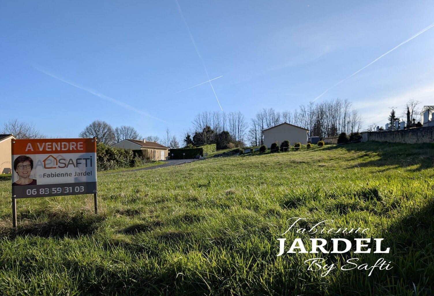 TERRAIN 1 139 M² VIABILISE - SANS ABF - ASSAINISSEMENT COLLECTIF — photo 1