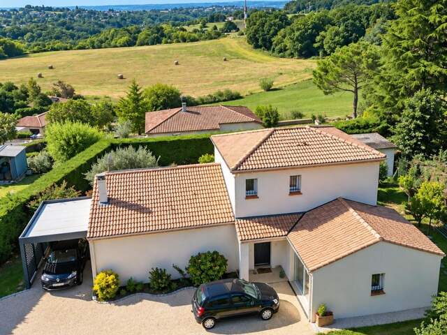 MAISON RÉNOVÉE DE 144 M²  4 CHAMBRES  PISCINE  VUE PYRÉNÉES — photo du bien