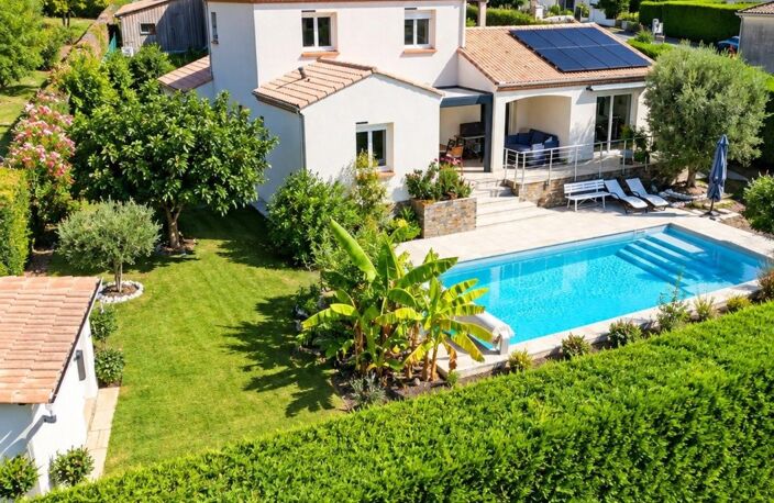 MAISON RÉNOVÉE DE 144 M²  4 CHAMBRES  PISCINE  VUE PYRÉNÉES — photo 2