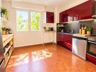 APPARTEMENT GRAND T3 LUMINEUX  BALCON  ASCENSEUR GARAGE A DEUX PAS DU CENTRE DE LA ROCHELLE  ! — photo 2