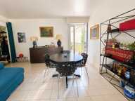 APPARTEMENT GRAND T3 LUMINEUX  BALCON  ASCENSEUR GARAGE A DEUX PAS DU CENTRE DE LA ROCHELLE  ! — photo 3