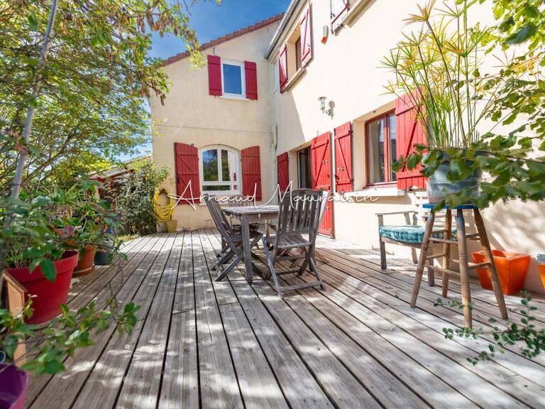 Belle maison pleine de charme sur joli terrain ! — photo 1