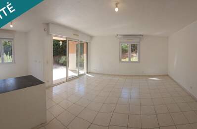 Appartement dans un quartier calme. — photo du bien