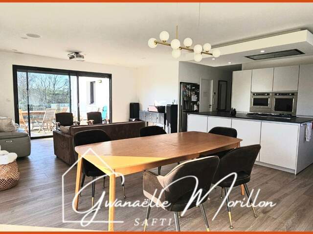 RARE, vue dégagée, 1 SDB par ch, sous sol 160m² — photo du bien