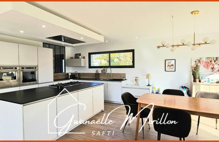 RARE, vue dégagée, 1 SDB par ch, sous sol 160m² — photo 2