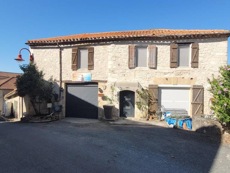 Maison Familiale en pierre — photo 1