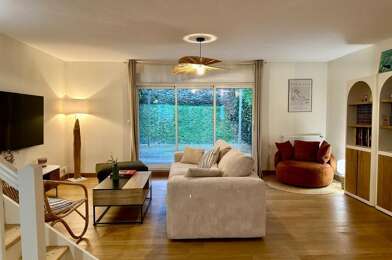 Appartement 5 pièces 268000 €