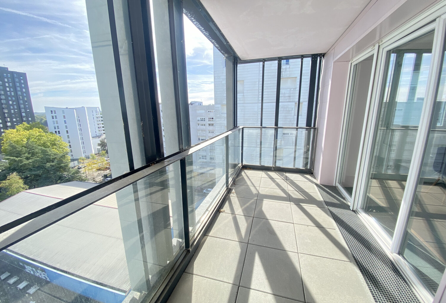 T2 MEUBLE - 18 place Rosa Park, NANTES - DELEGATION SGL — photo 1