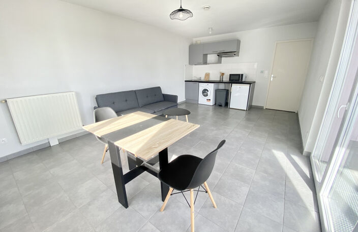T2 MEUBLE - 18 place Rosa Park, NANTES - DELEGATION SGL — photo 4