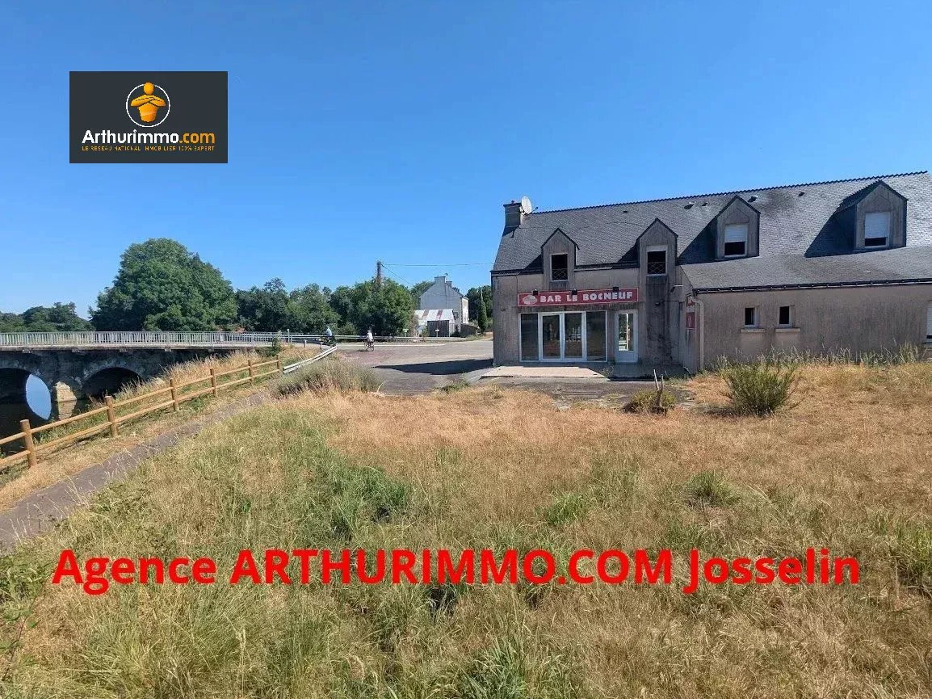Maison 6 pièces 198 m² · à Forges de Lanouée · 198 m² · 156 750 €