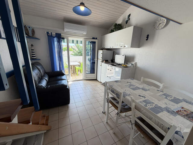 Vend appartement de 38m2 avec parking privatif et terrasse à — photo du bien