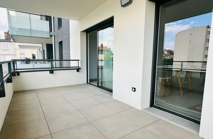 ALLEE BLATIN T3 neuf hors dispositif Pinel avec terrasse — photo 2
