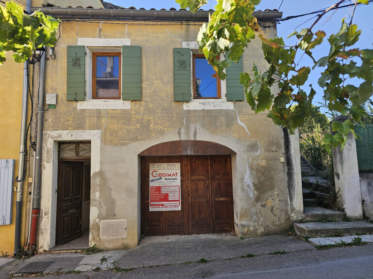 MAISON DE VILLE DE 63 M2 à rénover avec jardin — photo 1
