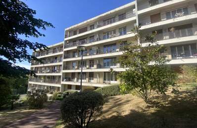 A LOUER - APPARTEMENT DE 4 PIECES SITUE A CHARTRES — photo du bien