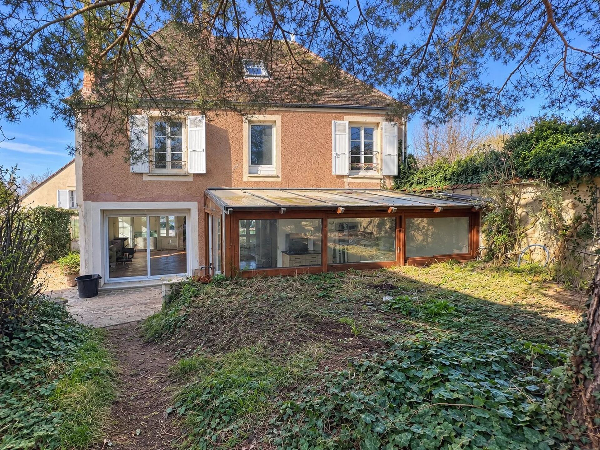 Maison 5 pièces 174 m² · à Saint-Sauveur-sur-École · 174 m² · 330 000 €