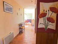 Au pied des collines, maison 3 chambres à rénover — photo 4