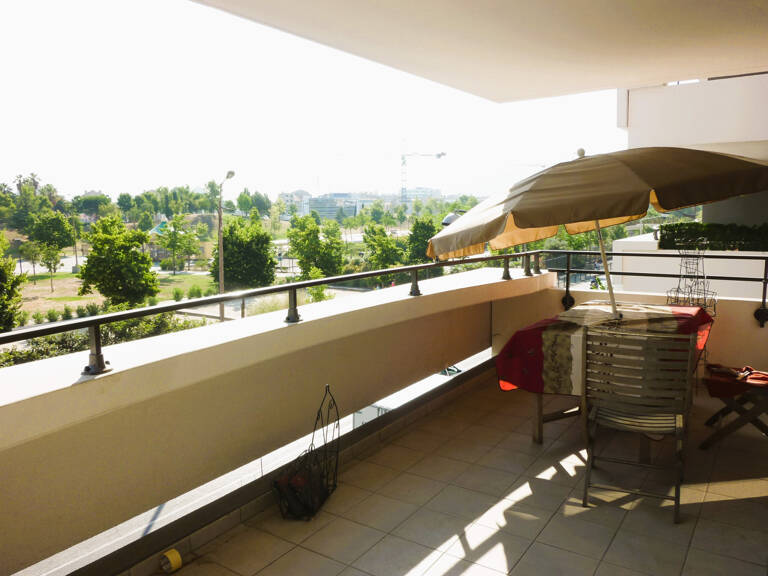 Appartement T2 à louer Marseille 8ème avec parking — photo 1