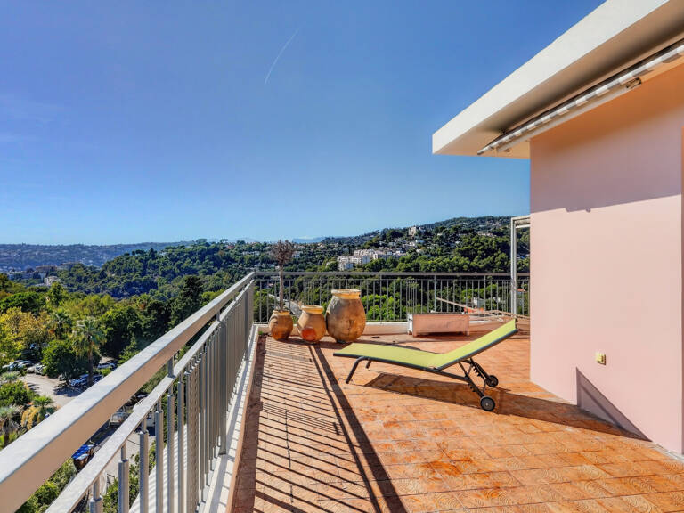 Nice Cimiez 2 pièces 57m2 et 90m2 terrasse — photo 1