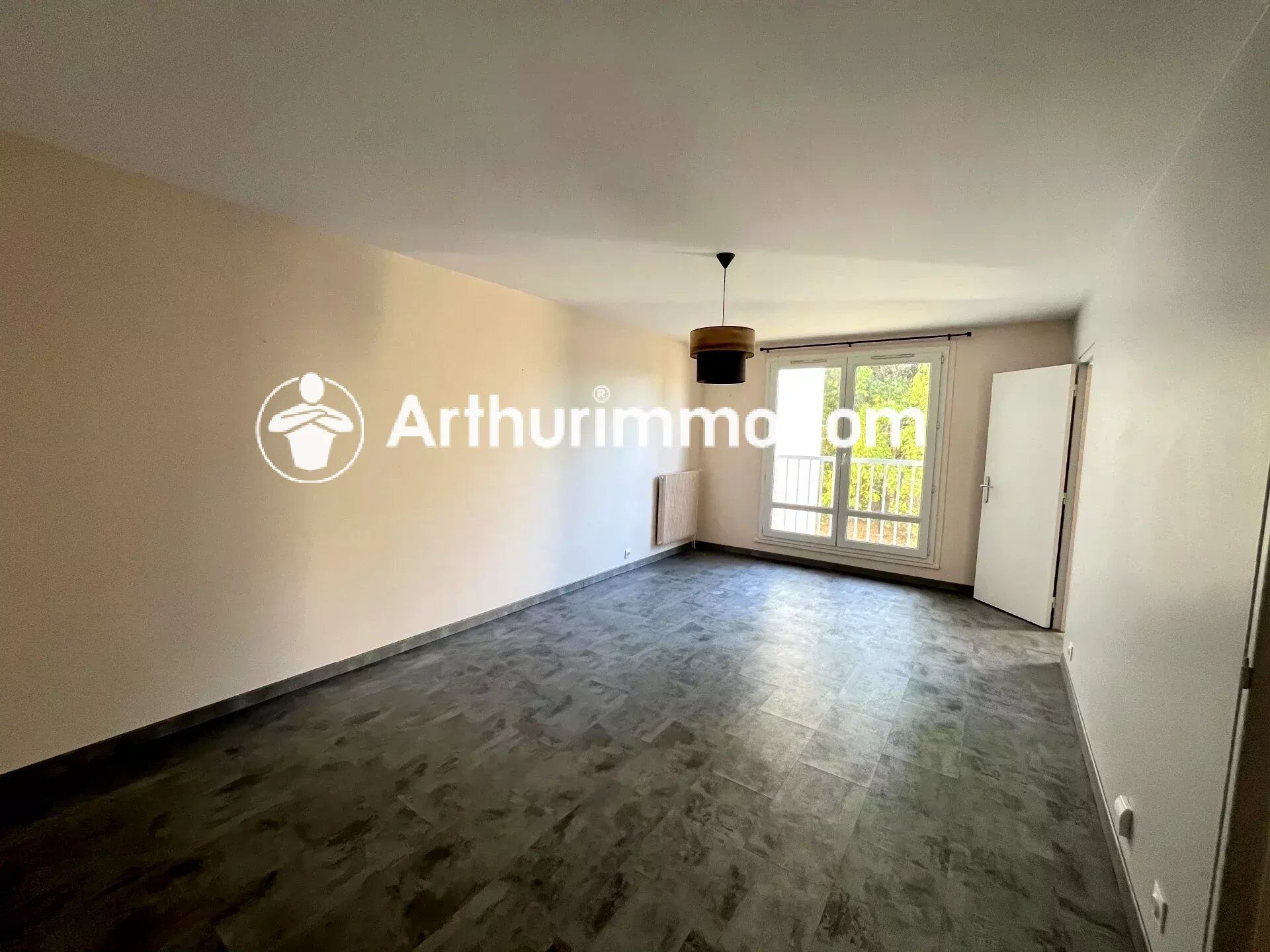 Appartement 3 pièces 69 m² · à Savigny-le-Temple · 69 m² · 1 115 €/mois