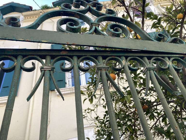 Immeuble petite cour — photo 1