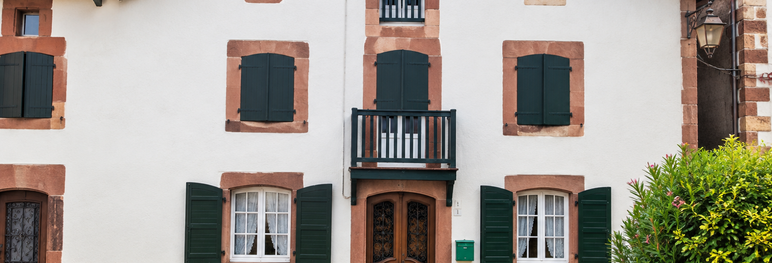 Maison 8 Pièces 197 m² à vendre à Uhart-Cize (64220)