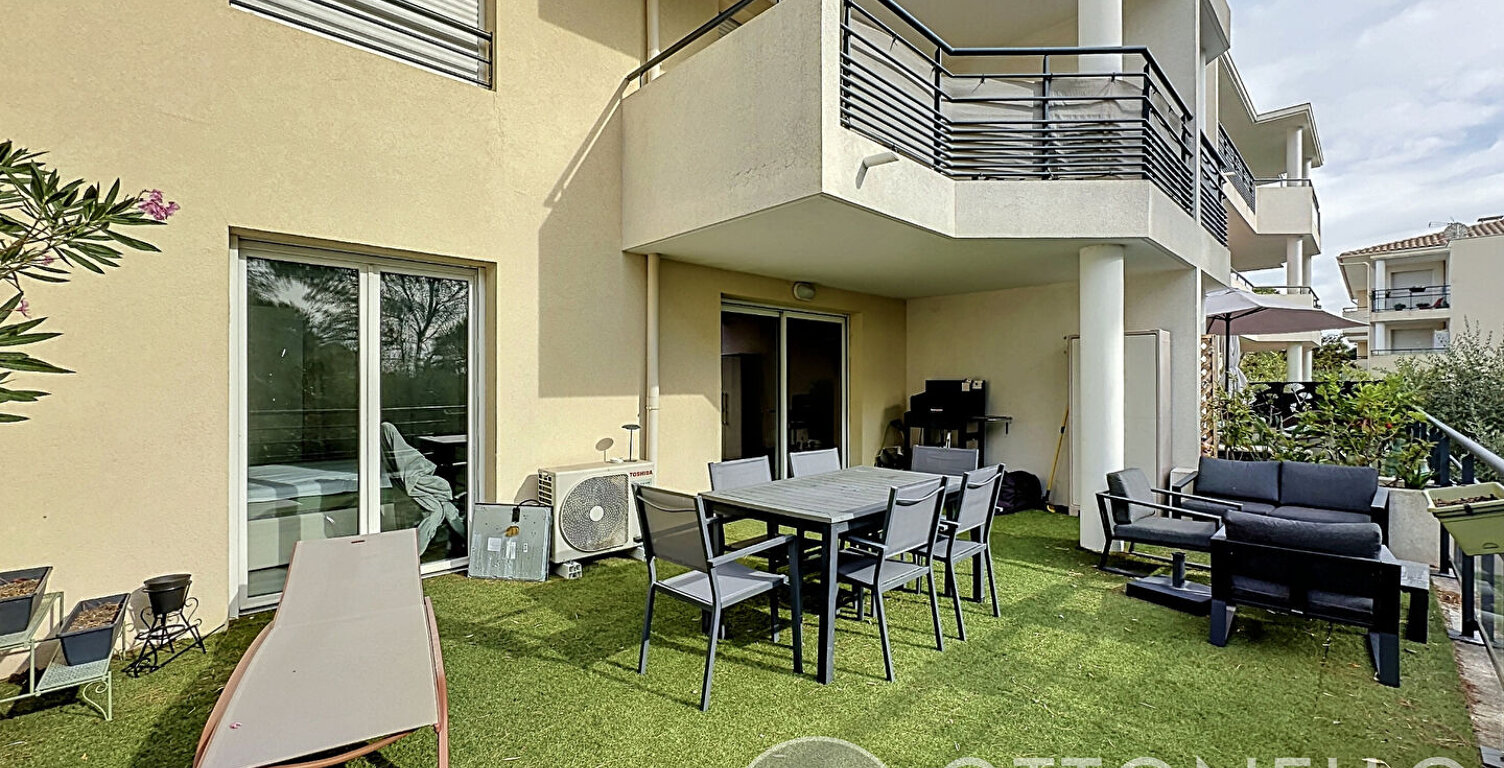 Appartement Roquebrune Sur Argens 2 pièces 48,43 m2 avec terrasse de 35 m2 et parking — photo 1