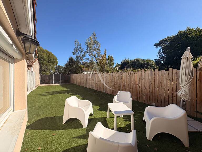 Maison L Isle Jourdain T4 — photo 1