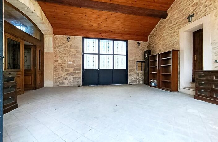 Maison d'Exception de 245 m²  Ancien Chai Viticole Rénové en 2000 — photo 2