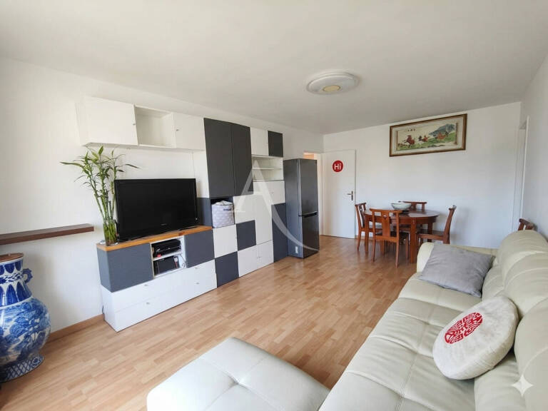 Appartement Bussy Saint Georges 3 pièce 64 m2 balcon parking — photo 1