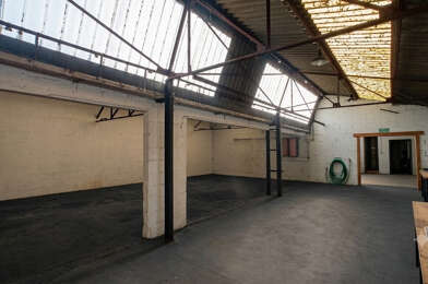 Local industriel 4 pièces 67200 €