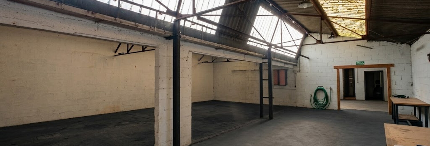 Local industriel 4 Pièces 229 m² à vendre à Châtellerault (86100)