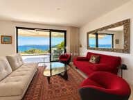 APPARTEMENT EN DERNIER ÉTAGE VUE MER PANORAMIQUE PROCHE DU CENTRE DE SAINTE MAXIME — photo 4