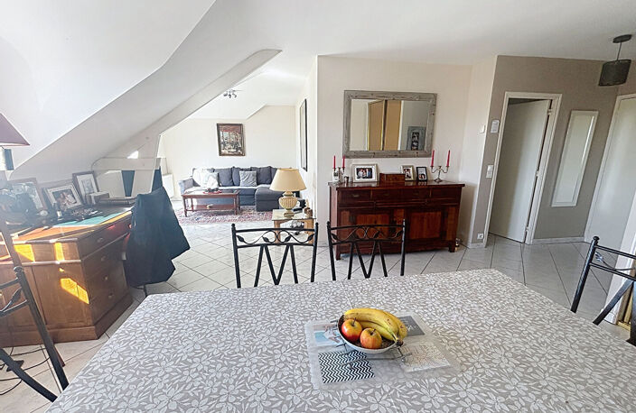 PLEIN CENTRE BEL APPARTEMENT — photo 3