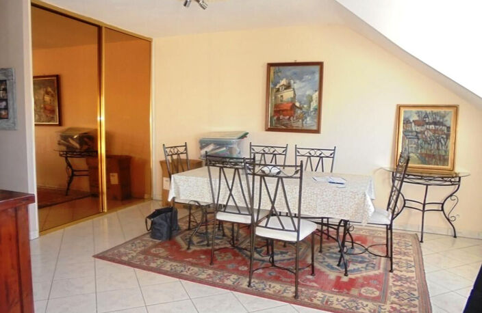 PLEIN CENTRE BEL APPARTEMENT — photo 4