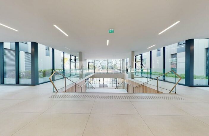 BUREAUX à LOUER — photo 5